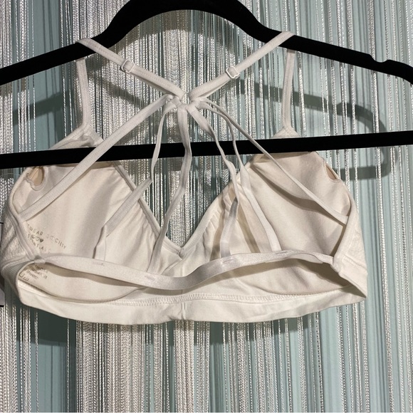 Set of Three Bandeau Bralettes NWT Size Medium - Picture 11 of 17